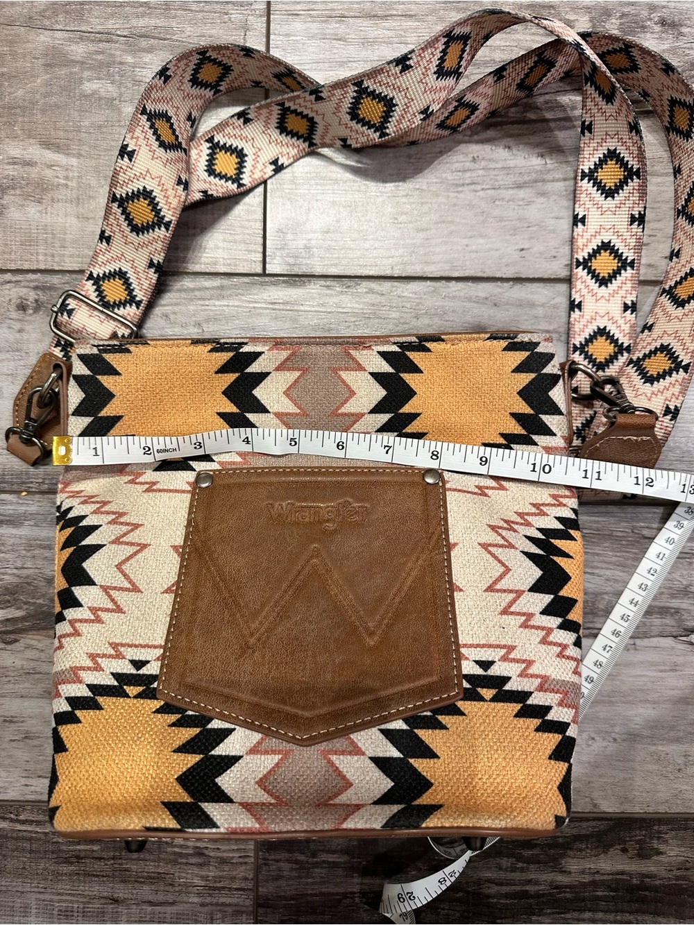Wrangler Tan & Yellow Aztec Crossbody Bag with Multi Strap - Picture 11 of 14
